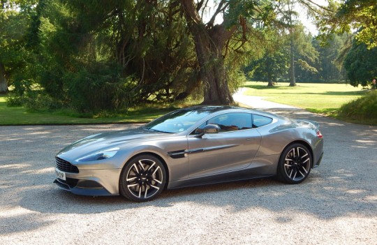 2015 Aston Martin Vanquish Image 2