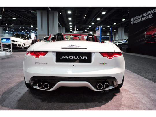 2015 Jaguar F-Type Pic 2