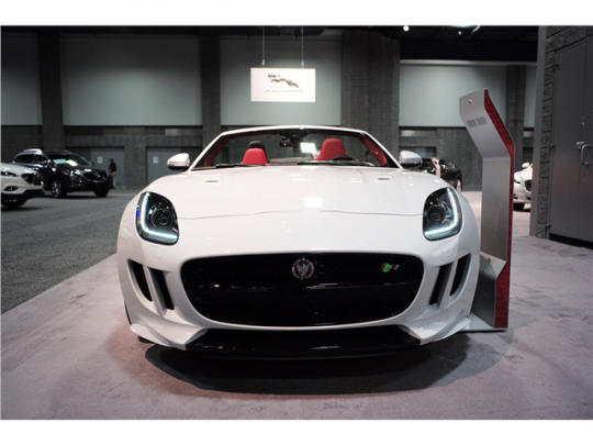 2015 Jaguar F-Type Pic 4